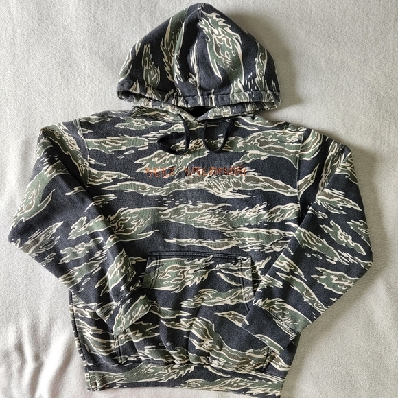 Seek Discomfort Camo Hoodie Embroidered Logo size XS Preowned Great Condition 💥 - Picture 1 of 8